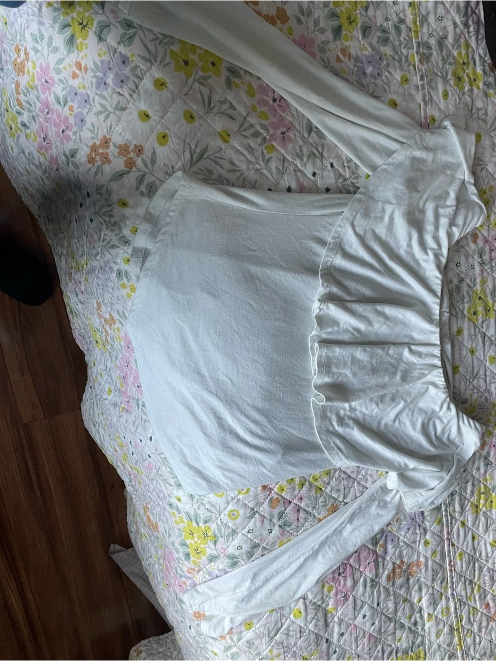 Express White Off-Shoulder Ruffle Long-Sleeve Top - Picture 1 of 2